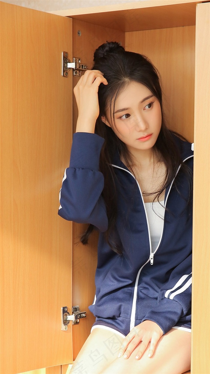 屠颖个人简历